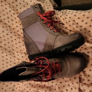 Sorel wedge leather/canvas boots